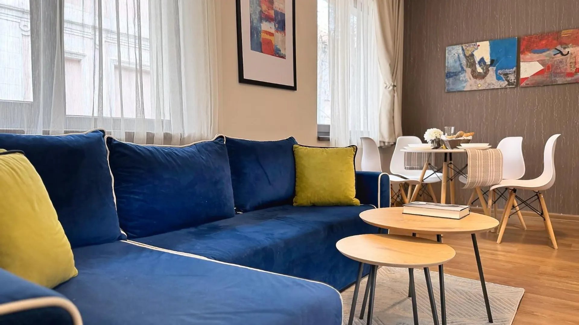 Top Centre Plovdiv Apt. With Parking For 4 Guests Bulgarien