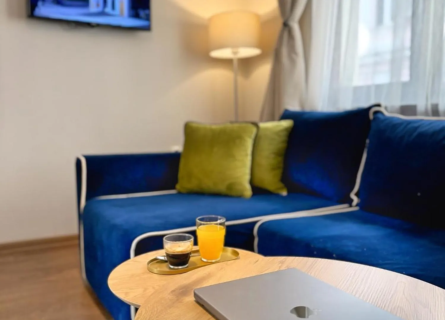 Top Centre Plovdiv Apt. With Parking For 4 Guests