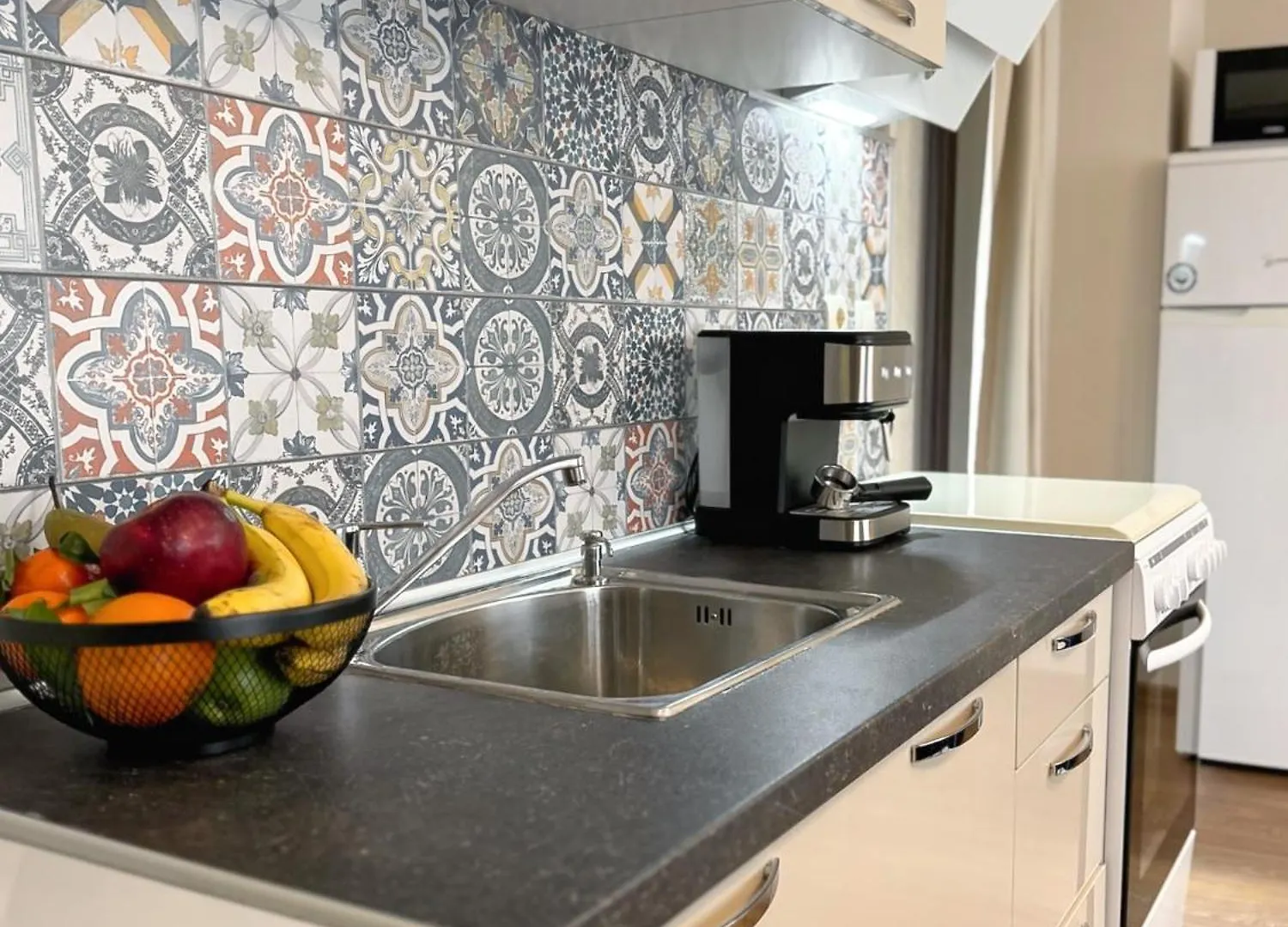 Top Centre Plovdiv Apt. With Parking For 4 Guests Lägenhet