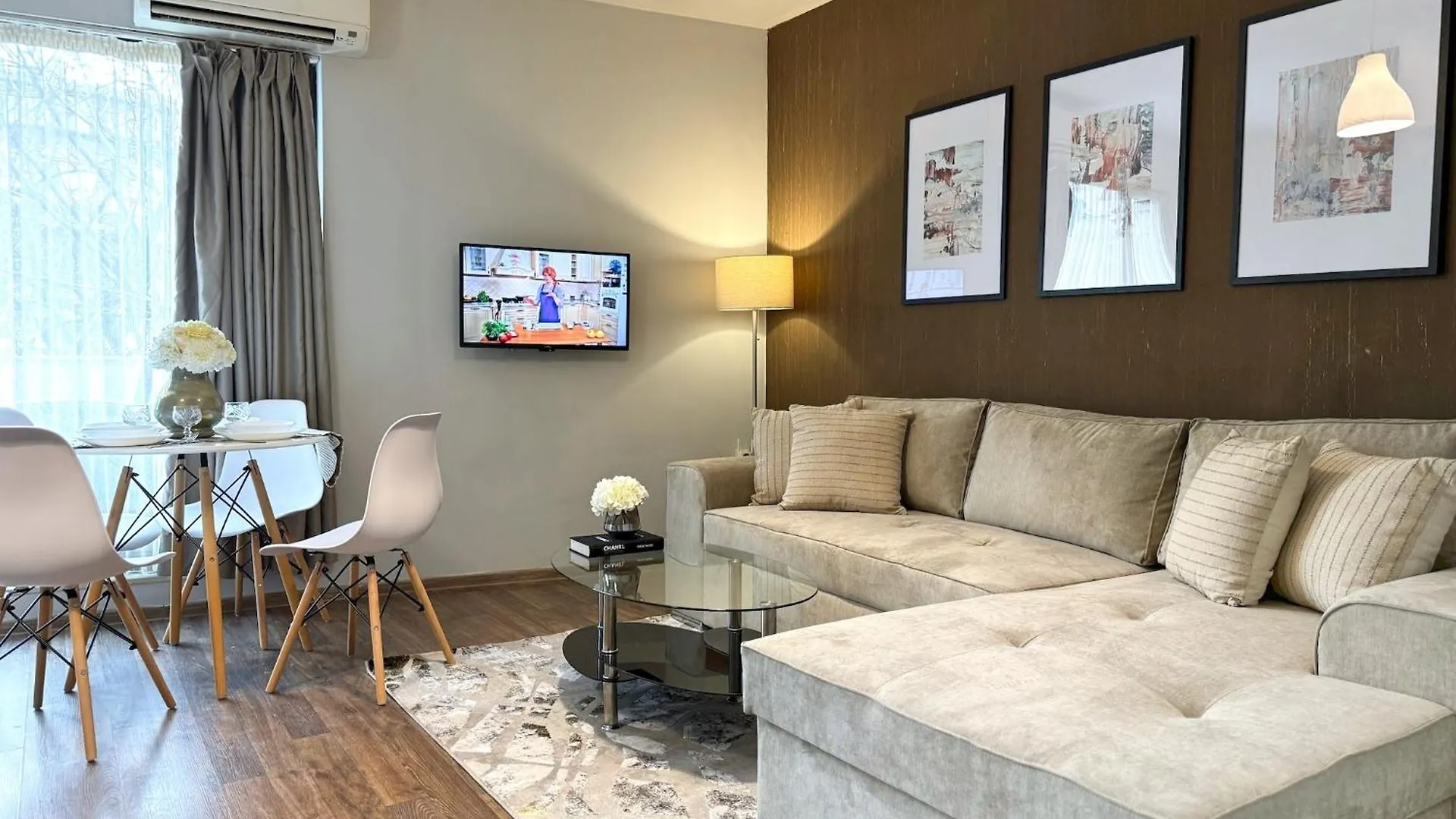 Top Centre Plovdiv Apt. With Parking For 4 Guests